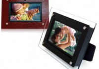 iRiver Framme-L Digital Frame supports MPEG4 AVC/H.264
