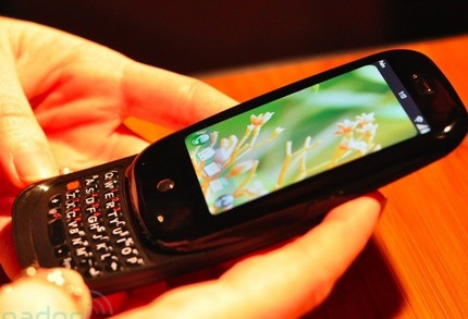 the-plam-pre-pda-phone-hands-on-4.jpg
