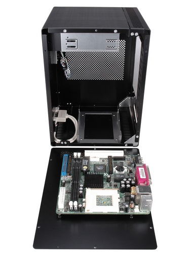 lian-li-pc-q07-mini-itx-chassis.jpg