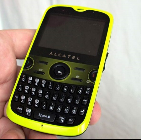 Smartphone on Alcatel Ot 800 Qwerty Smartphone1 Jpg
