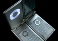 hiphone-nano-n3-flip-phone-1