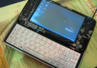DigiCube MIDPhone-50 UMPC with 3.5G