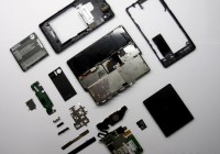 Motorola Droid Disassembled