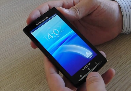 http://www.itechnews.net/wp-content/uploads/2009/11/Sony-Ericsson-XPERIA-X10-Hand-on-Video.jpg