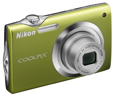 Nikon CoolPix S3000 digital camera green Nikon CoolPix S3000 digital camera green