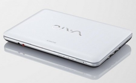 Sony VAIO M series Mini Notebook white closed Sony VAIO M series Mini Notebook white closed