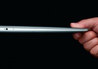 Apple MacBook Air 2010 Fall hand