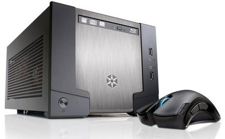 CyberPower LAN Party EVO MINI Liquid-cooled SFF Gaming PC CyberPower LAN Party EVO MINI Liquid-cooled SFF Gaming PC
