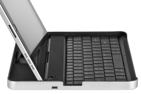 ZAGGmate iPad Case with Keyboard side ZAGGmate iPad Case with Keyboard side