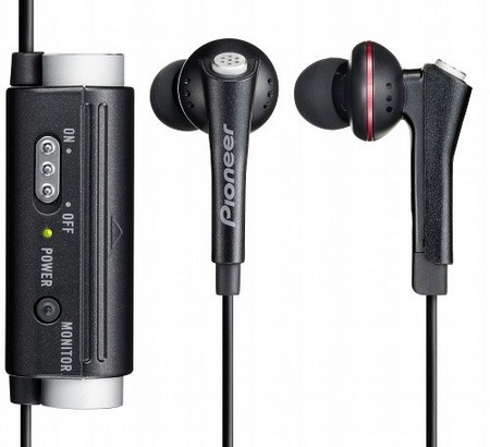 Pioneer SE-NC31C-K Noise-Cancelling In-ear Headphones