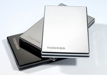 Toshiba STOR.E STEEL S and STOR.E ALU 2S USB 3.0 Hard Drives