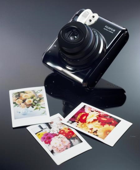 FujiFilm Instax Mini 50S Instant Camera 1