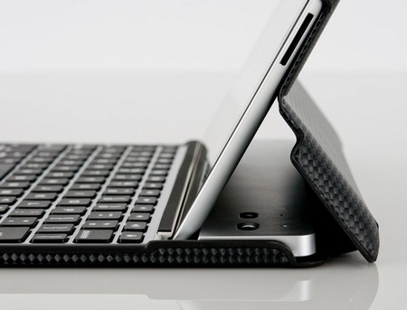 ZAGGfolio All-in-one iPad 2 Keyboard Case side