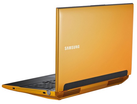 Samsung Series 7 GAMER Yellow Gaming Notebook 1