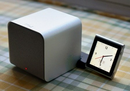 NuForce Cube combines Portable Speaker, Headphones Amplifier and USB DAC with ipod nano adapter 1