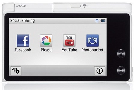Samsung MultiView MV900F Digital Camera with WiFi back Samsung MultiView MV900F Digital Camera with WiFi back