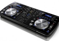 Pioneer XDJ-AERO WiFi-enabled DJ Controller 1