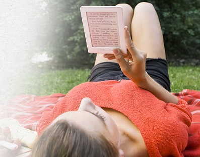 txtr Beagle is the world's smallest e-book reader in use 1