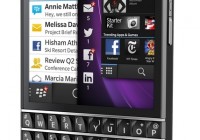 BlackBerry Q10 gets QWERTY Keyboard and 3.1-inch Super AMOLED black angle left