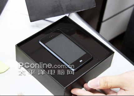 meizu-m8-unboxed-4.jpg