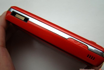 sony-ericsson-c903-cyber-shot-hands-on-shots-8.jpg