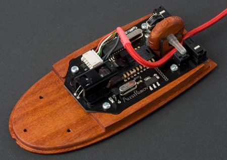 Alest Rukov Wooden Mouse inside